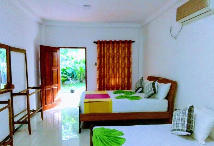 غرفة ديلوكس عائلية, Sigiri Liya Rest