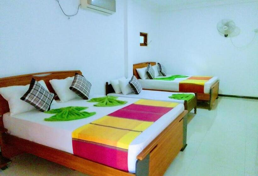 غرفة ديلوكس عائلية, Sigiri Liya Rest