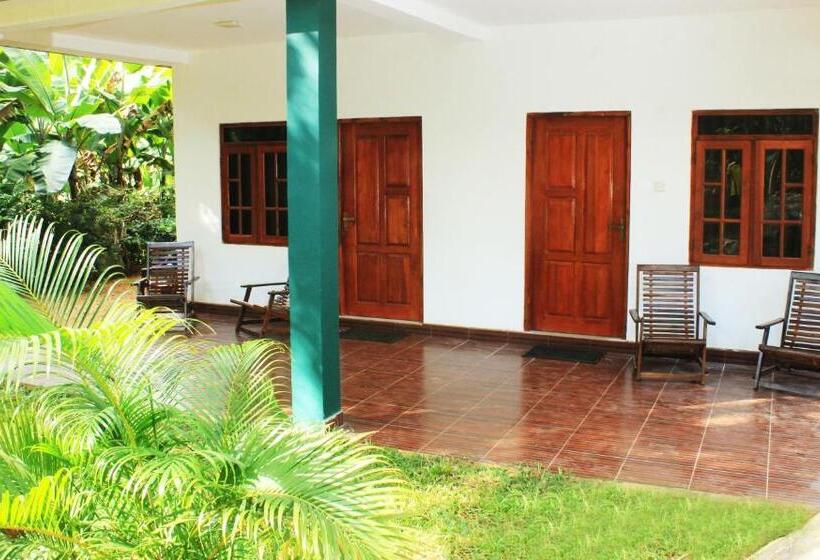 غرفة ديلوكس عائلية, Sigiri Liya Rest