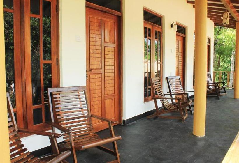 غرفة ديلوكس, Sigiri Liya Rest