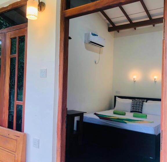 غرفة ديلوكس, Sigiri Liya Rest