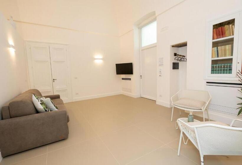 ハイドロマッサージバス付きスイート, Corte Sant'angelo