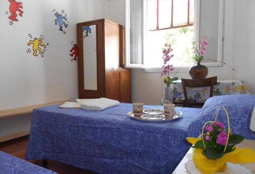 اتاق استاندارد با سرویس بهداشتی مشترک, B&b Fenice Barocca