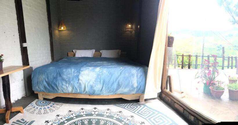 اتاق استاندارد با چشم‌انداز کوهستان, Cơmlam Eco House