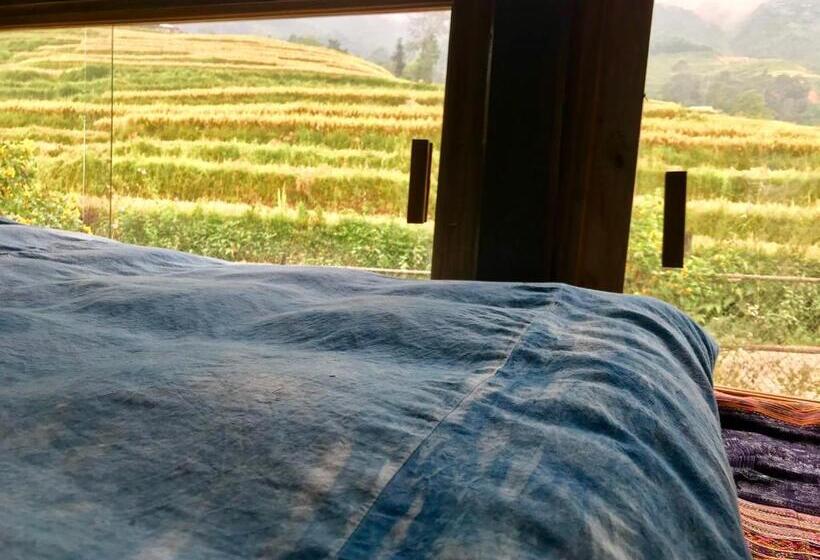 اتاق خانوادگی با چشم‌انداز کوه, Cơmlam Eco House