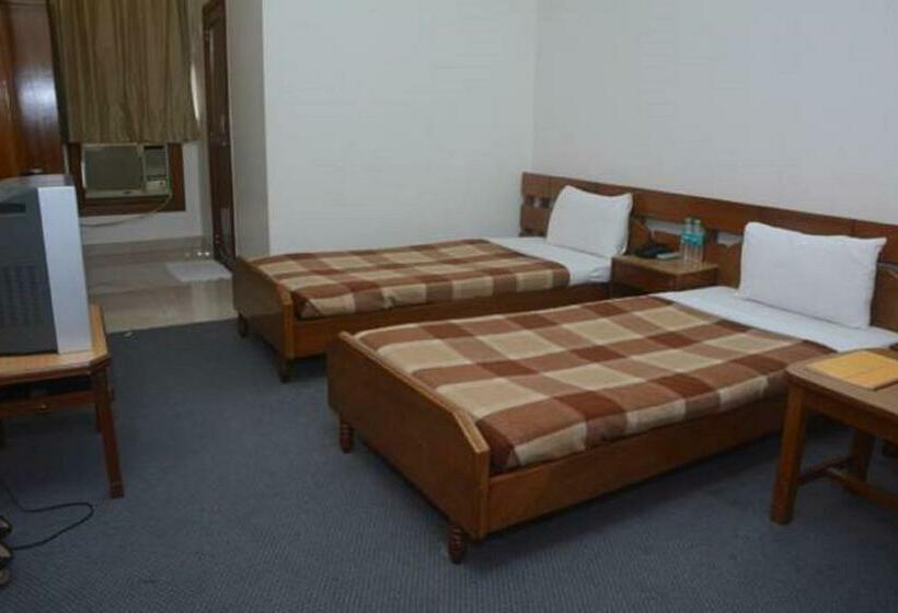 اتاق عادی, Natraj