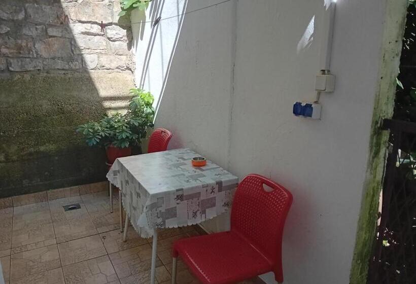 اتاق استاندارد یک نفره, Guest House Vila Bak