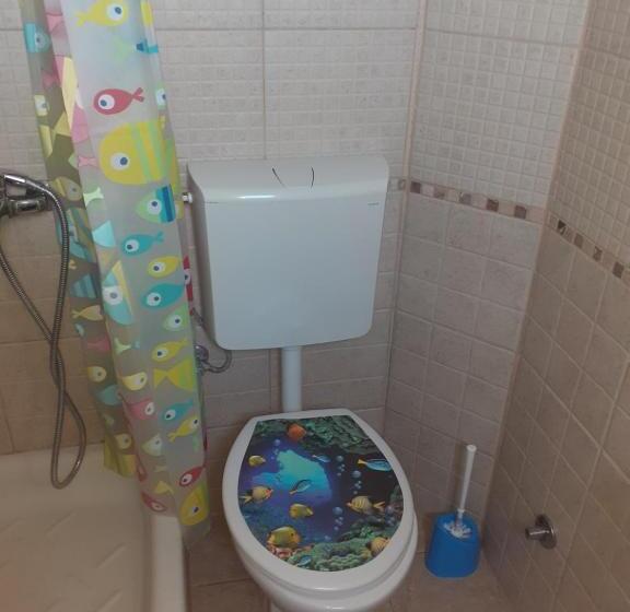 اتاق لوکس با بالکن, Guest House Vila Bak