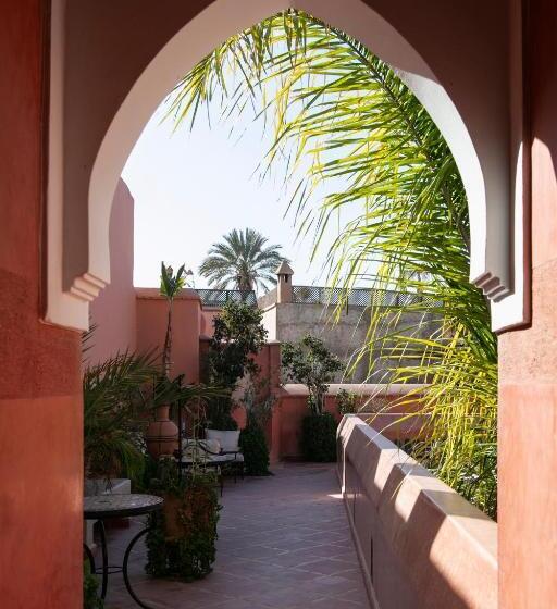 سوییت خانوادگی, Riad Alili