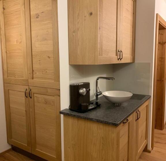 1 Bedroom Apartment Lake View, Villa Stiegl