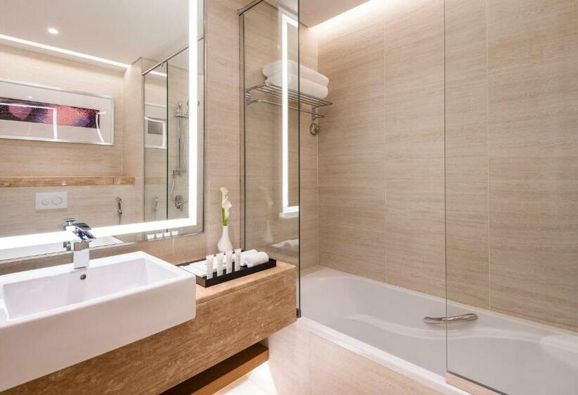 سوییت جونیور, Jouri A Murwab Hotel Doha