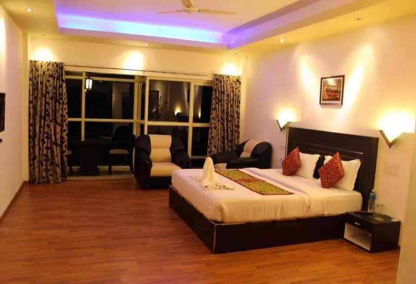 Superior Room, Green Trees Munnar