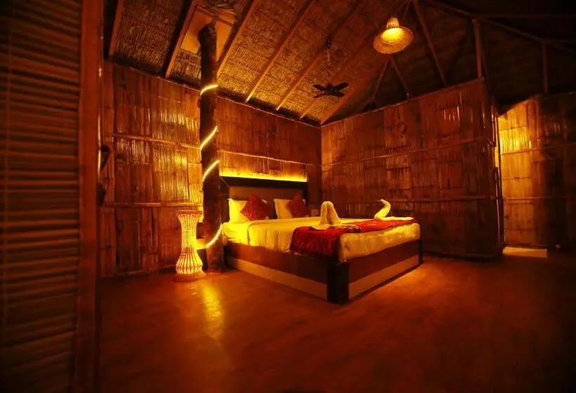 Superior Room King Size Bed, Green Trees Munnar