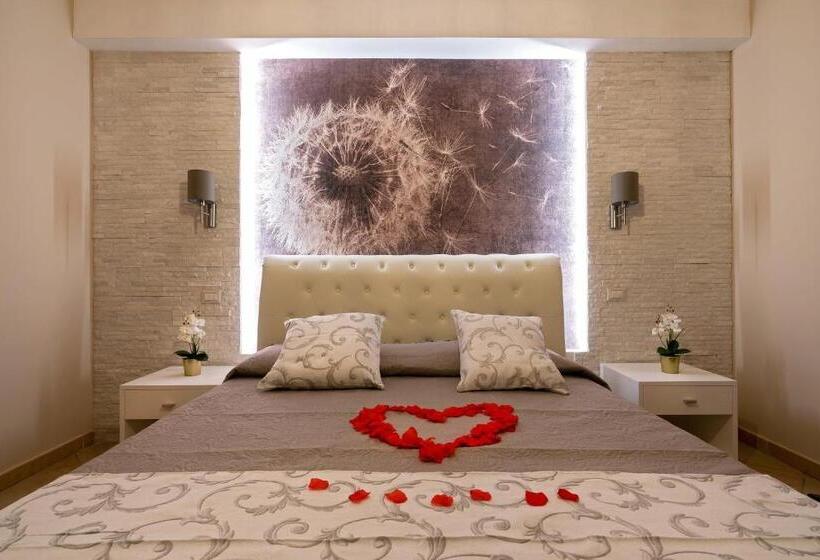 Deluxe room with river view, Villa Lina