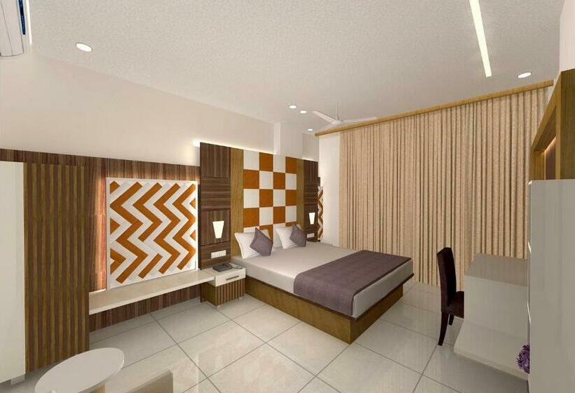 スーペリアトリプルルーム, Bhilad Gate