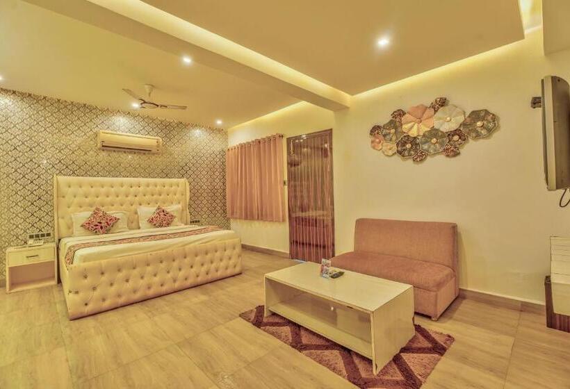 Quarto Deluxe com Balcão, The Boho, Vagator Beach Goa Near Thalassa