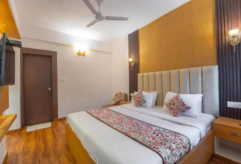 Juniorsviitti Parveke, The Boho, Vagator Beach Goa Near Thalassa