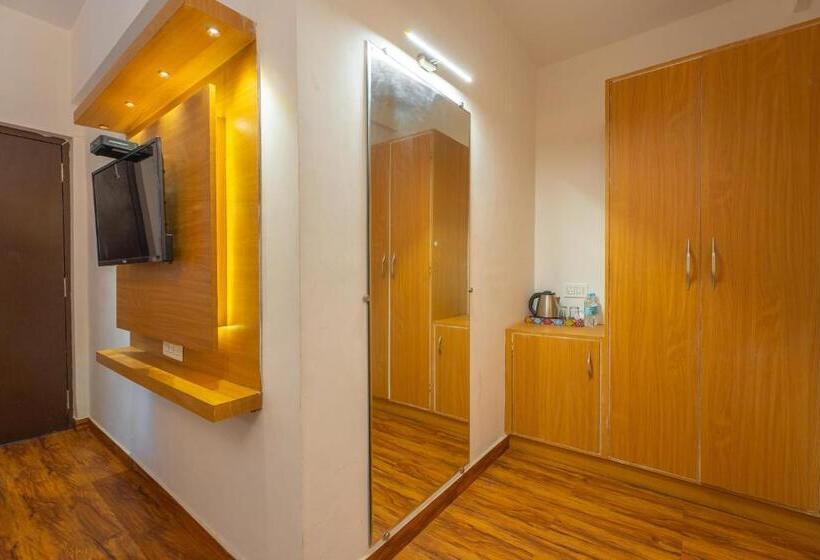 주니어 스위트 발코니, The Boho, Vagator Beach Goa Near Thalassa