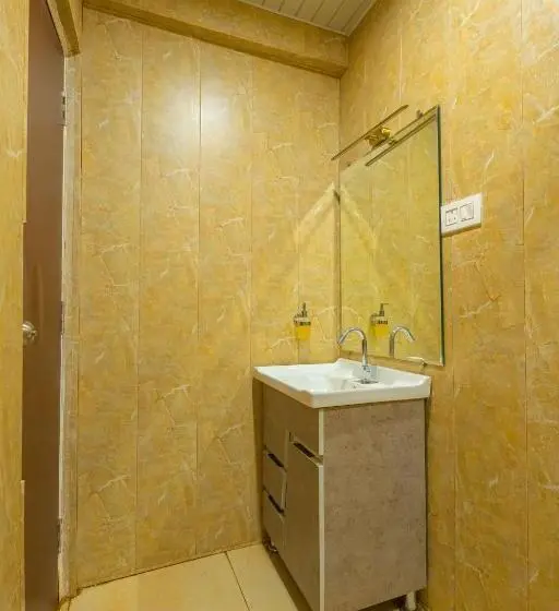 Juniorsviitti Parveke, The Boho, Vagator Beach Goa Near Thalassa