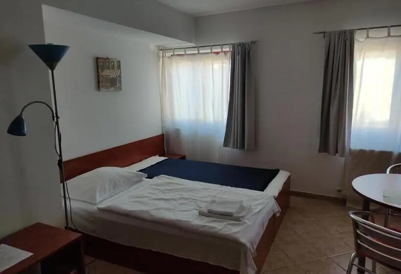 スタンダードトリプルルーム, Szent Kristóf Apartman