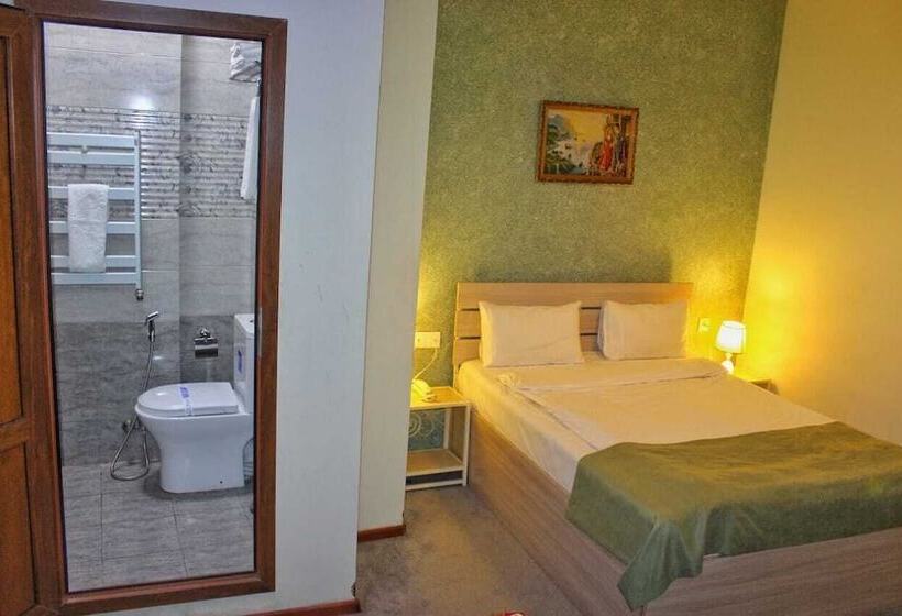 اتاق استاندارد, Antique Palace