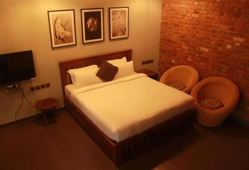Chambre Standard Vue Lac, Barsati Ranches