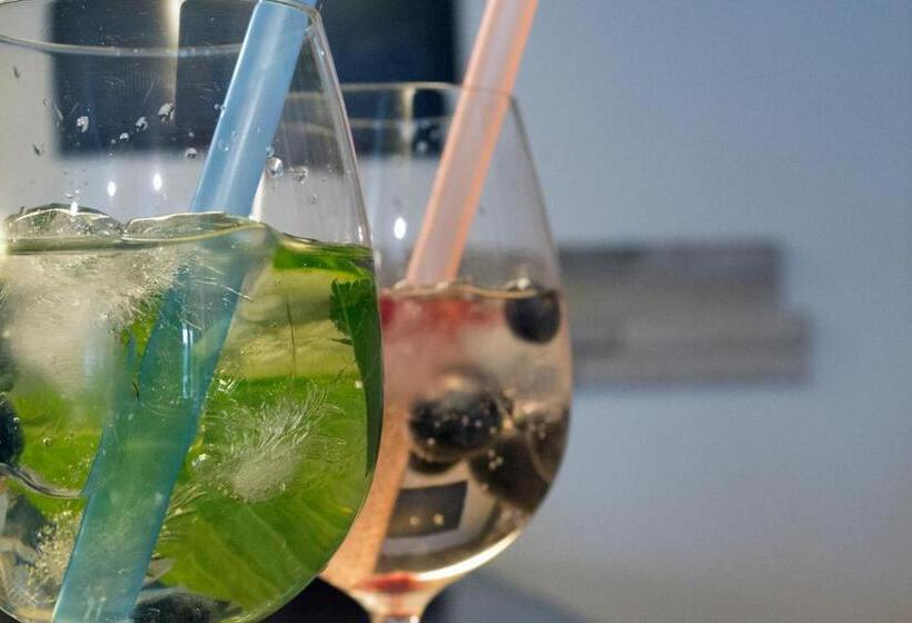 Номер Стандарт Индивидуальный, Restaurant Tomahawk