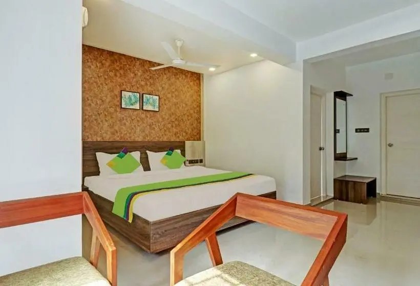 Standard-huone, Sreepathi Mayoogha