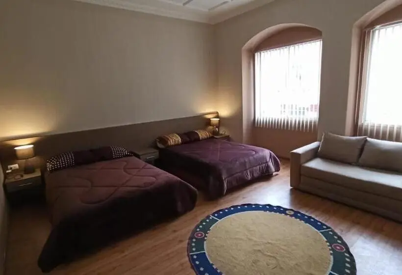 Cameră Familiară, San Benito Cuenca
