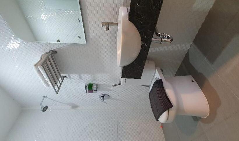 חדר סטנדרט, Reddoorz Plus Near Siloam Hospital Balikpapan