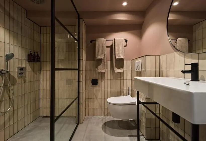 デラックスルーム, Boutique Hotel & Restaurant Frenchie