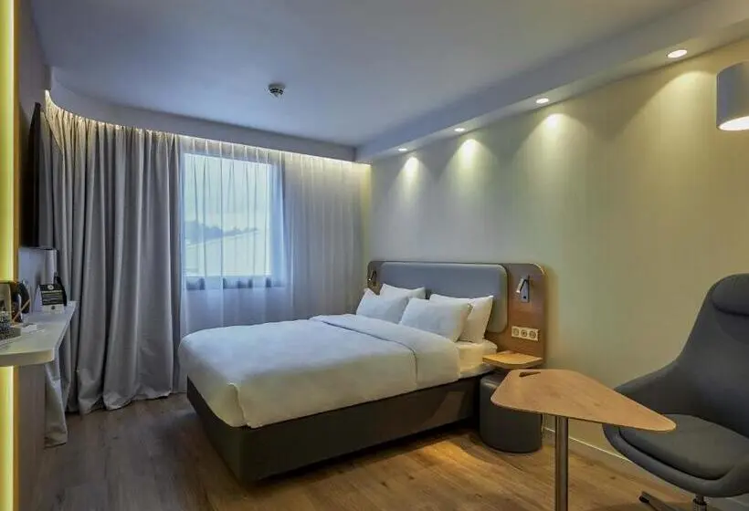 身障者適用スタンダードルーム, B&b Hotel Deauville Touques