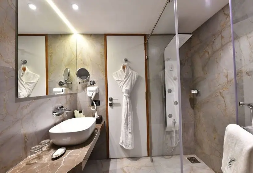 سوییت, The Fern Residency, Jamnagar