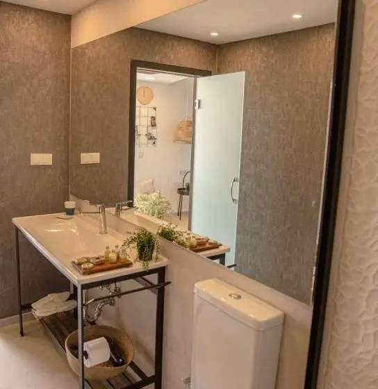 اتاق استاندارد, Payava Hotel By True Blue