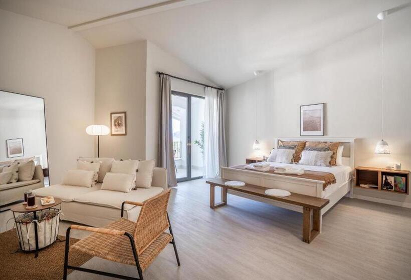 سوئیت با تخت بزرگ, Payava Hotel By True Blue