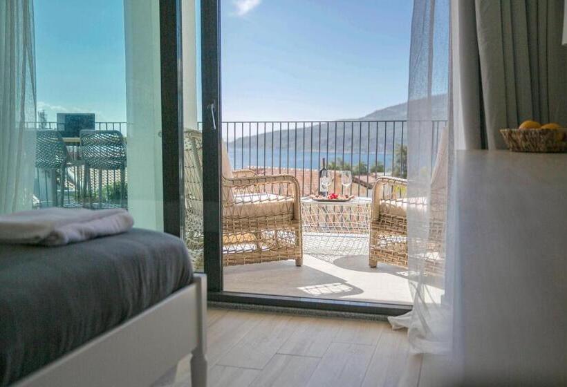 اتاق استاندارد با چشمانداز دریا, Payava Hotel By True Blue