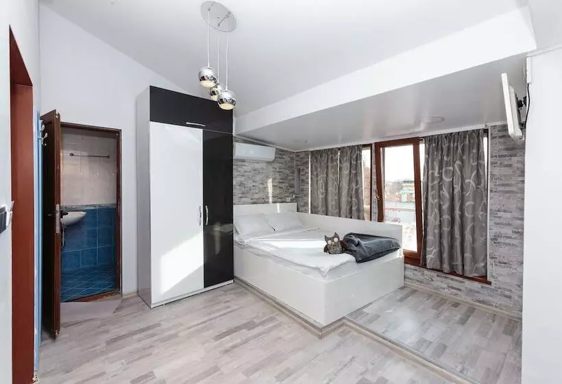 اتاق لوکس سه تخته, Apart & Rooms Fotinov