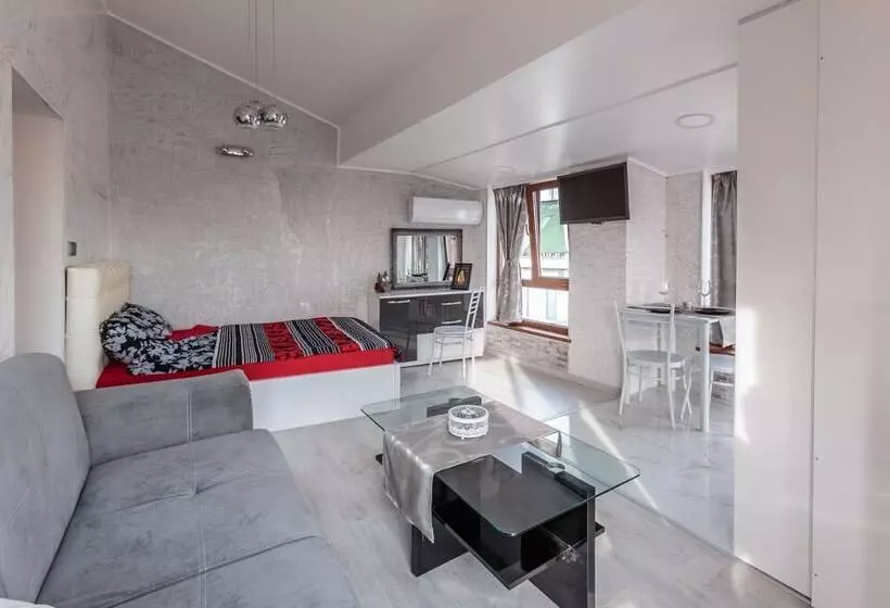 استودیوی لوکس, Apart & Rooms Fotinov