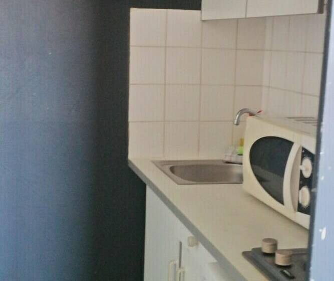 이코노미 스튜디오, Budget Flats Leuven