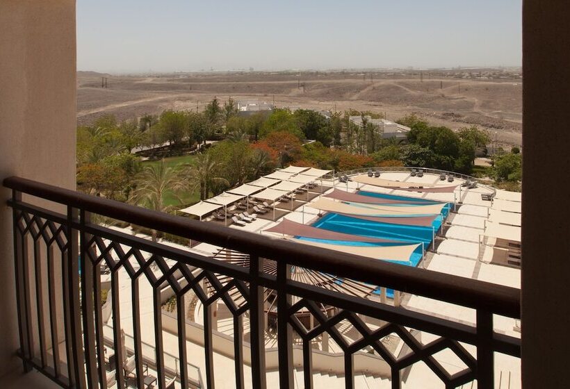 스탠다드 룸 더블 침대, Crowne Plaza Sohar, An Ihg