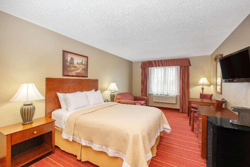 اتاق لوکس, Crowne Plaza Sohar, An Ihg