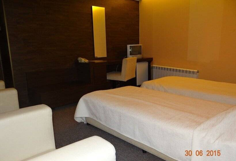 Camera Standard, Elitsa