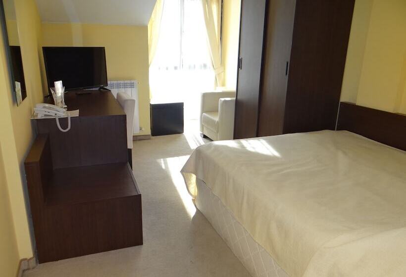 Camera Standard, Elitsa