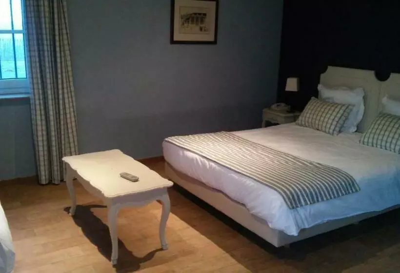 スタンダード４人部屋, Hostellerie Au Coeur Du Spinois