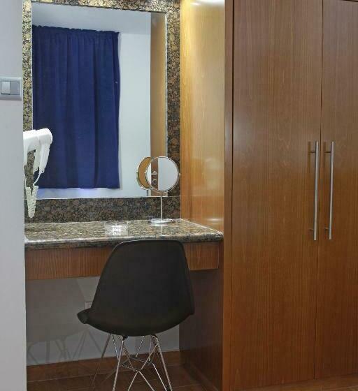 شقة عائلية, Loutsiana Deluxe Apts