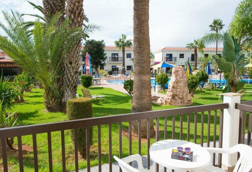 إستوديو ديلوكس, Loutsiana Deluxe Apts