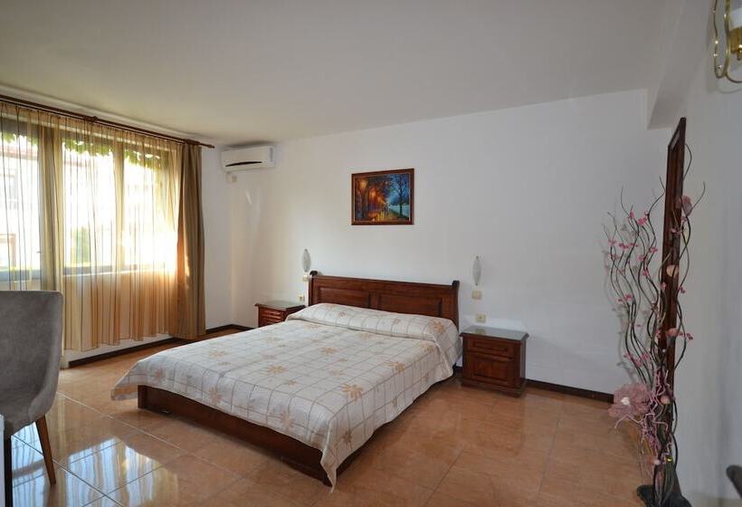 Standardzimmer, семеен хотел море