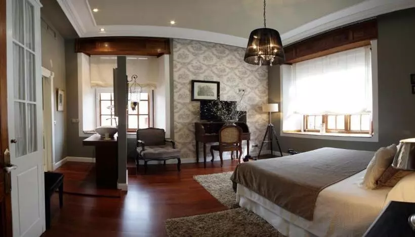 اتاق استاندارد یک نفره, Casón De La Marquesa