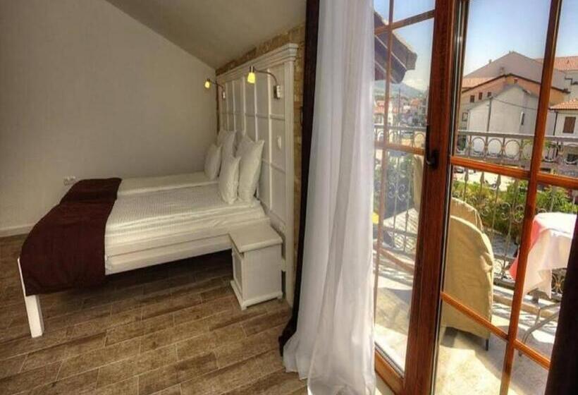 اتاق سوپریور, Restaurant Kriva ćuprija