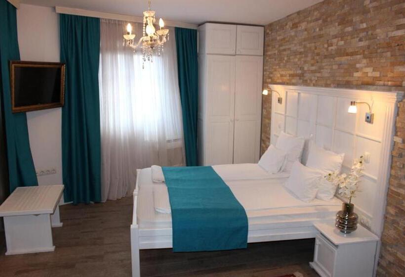 اتاق استاندارد, Restaurant Kriva ćuprija